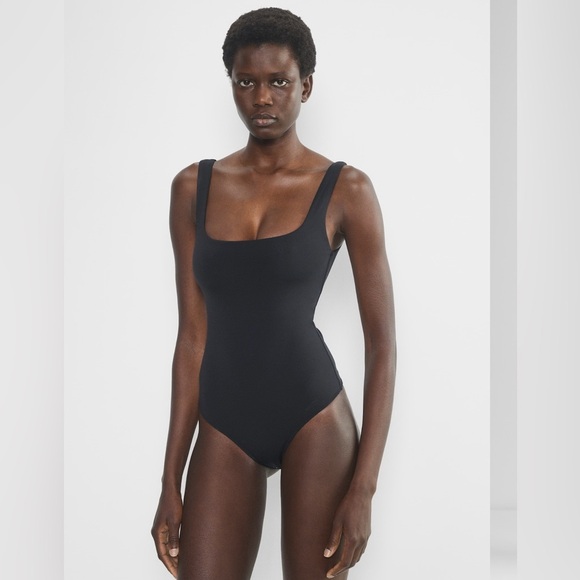 Aritzia Babaton Contour Squareneck Bodysuit, Soft Tan, Size Small - Picture 7 of 11